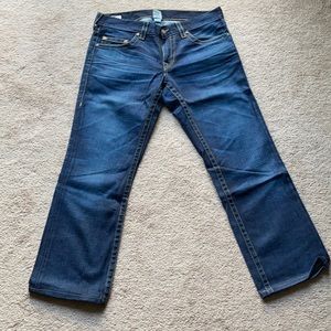 Extremely cool design on dark blue jeans!